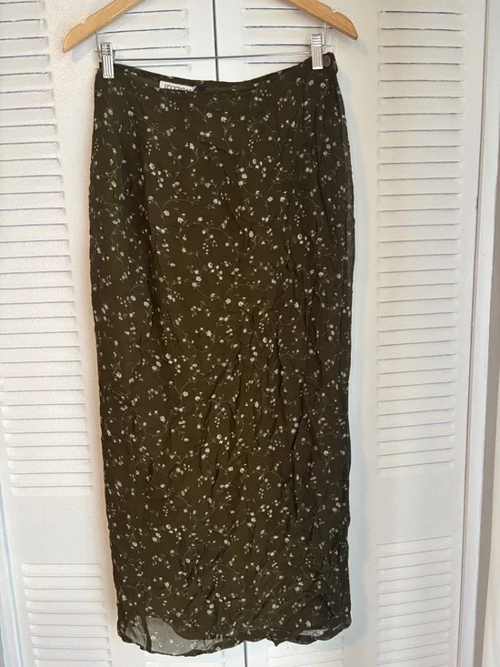 Jessica Vintage Olive Floral Midi Skirt Lightweight Flowy Chic Style - Picture 2 of 12